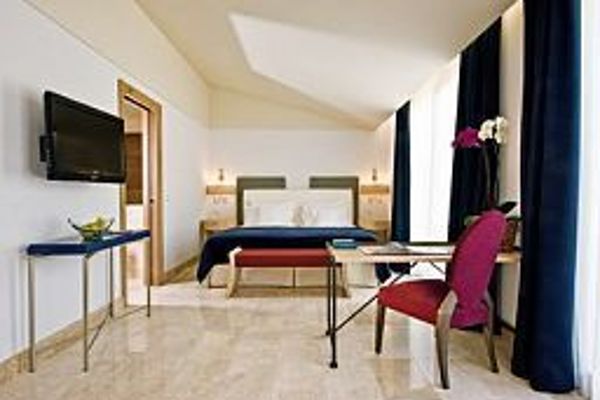 Golf Hotel Is Arenas Luxury Resort (Narbolia)